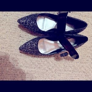 Sequinned shoes